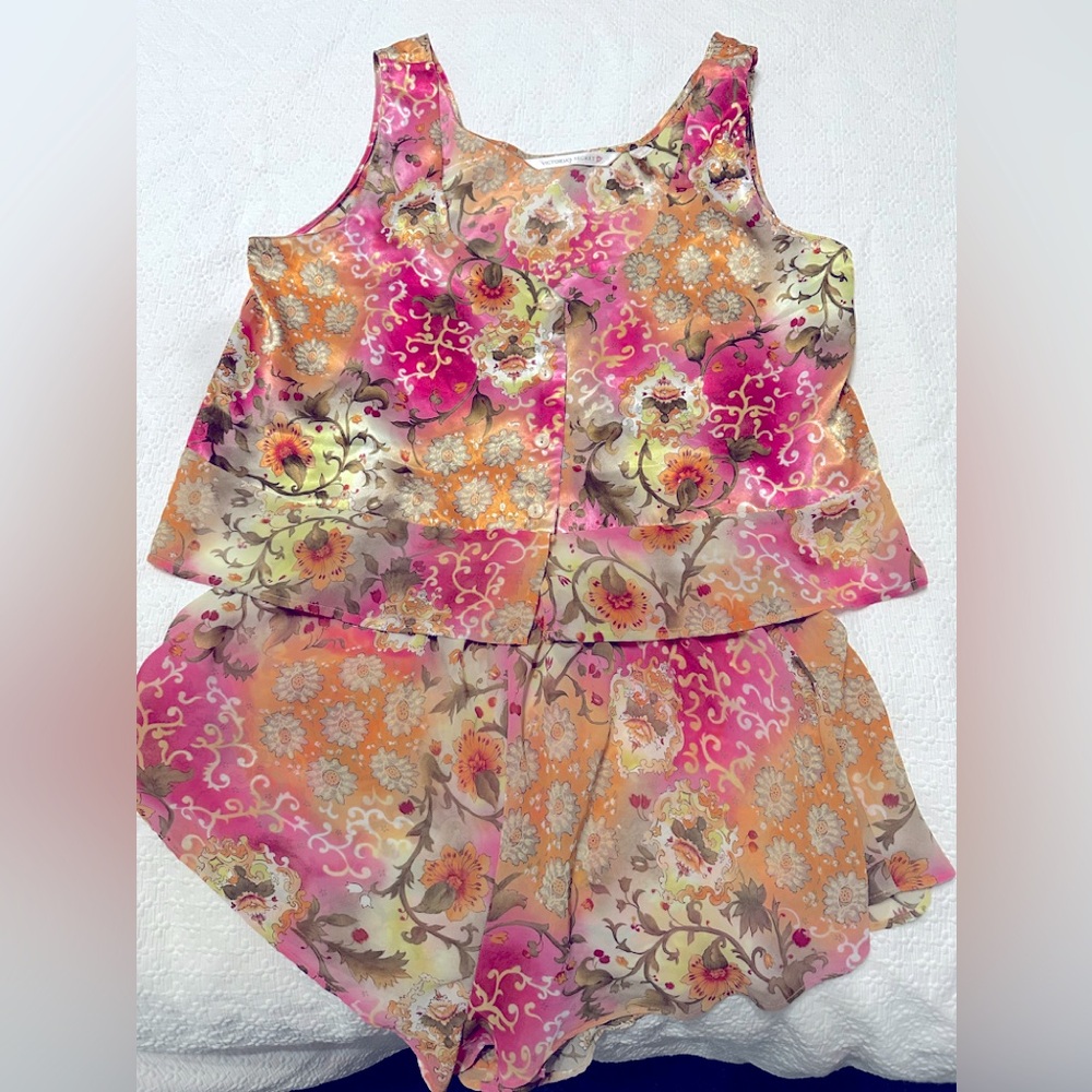 VICTORIAS SECRET 2PC FLORAL NIGHT SET SHORTS/ TANK L
